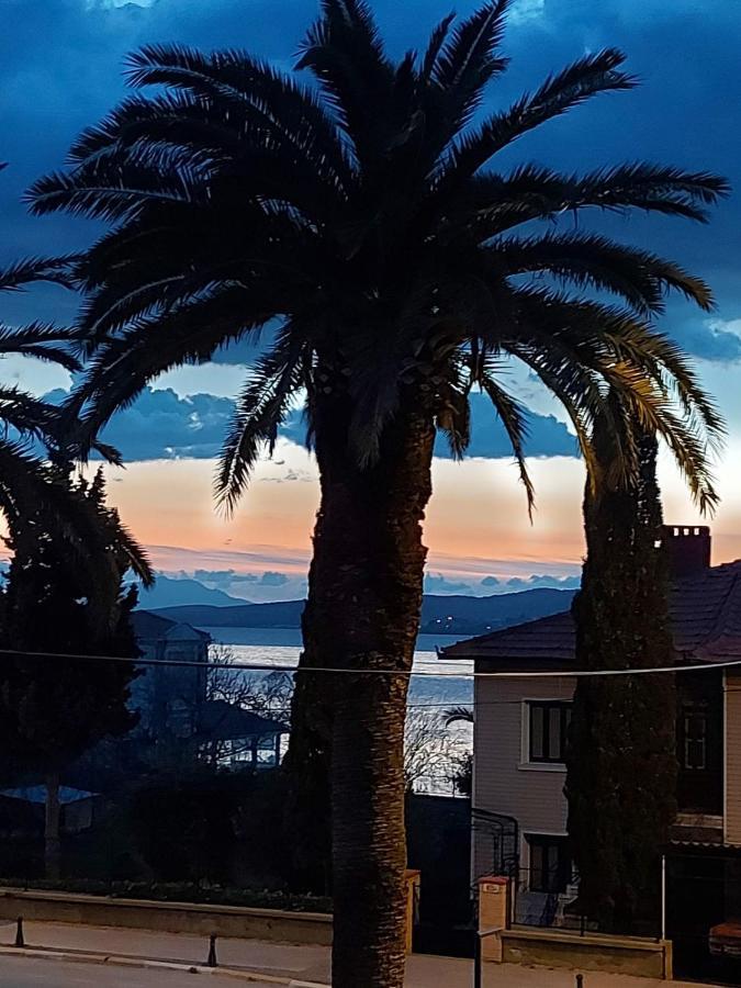 Celil Pansiyon Ayvalı Extérieur photo