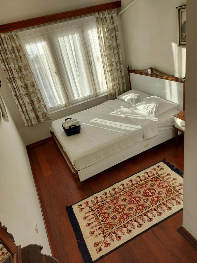 Celil Pansiyon Ayvalı Extérieur photo